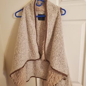 Love Tree fuzzy vest